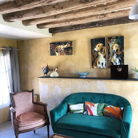 度假居 Sainte Suzanne De La Charreterie *