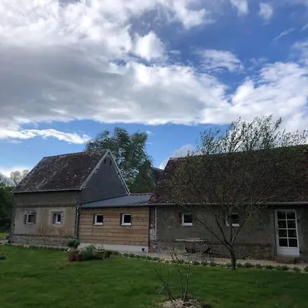 Sainte Suzanne De La Charreterie *