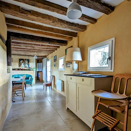 Sainte Suzanne De La Charreterie 度假居