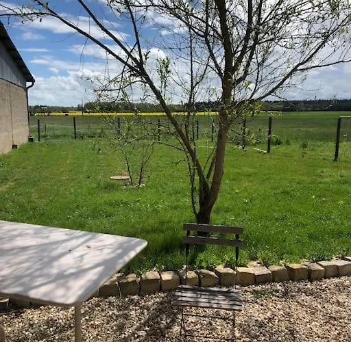 Sainte Suzanne De La Charreterie