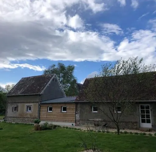 Sainte Suzanne De La Charreterie *