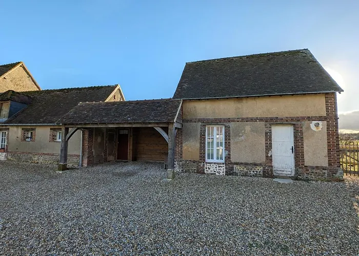 Sainte Suzanne De La Charreterie *